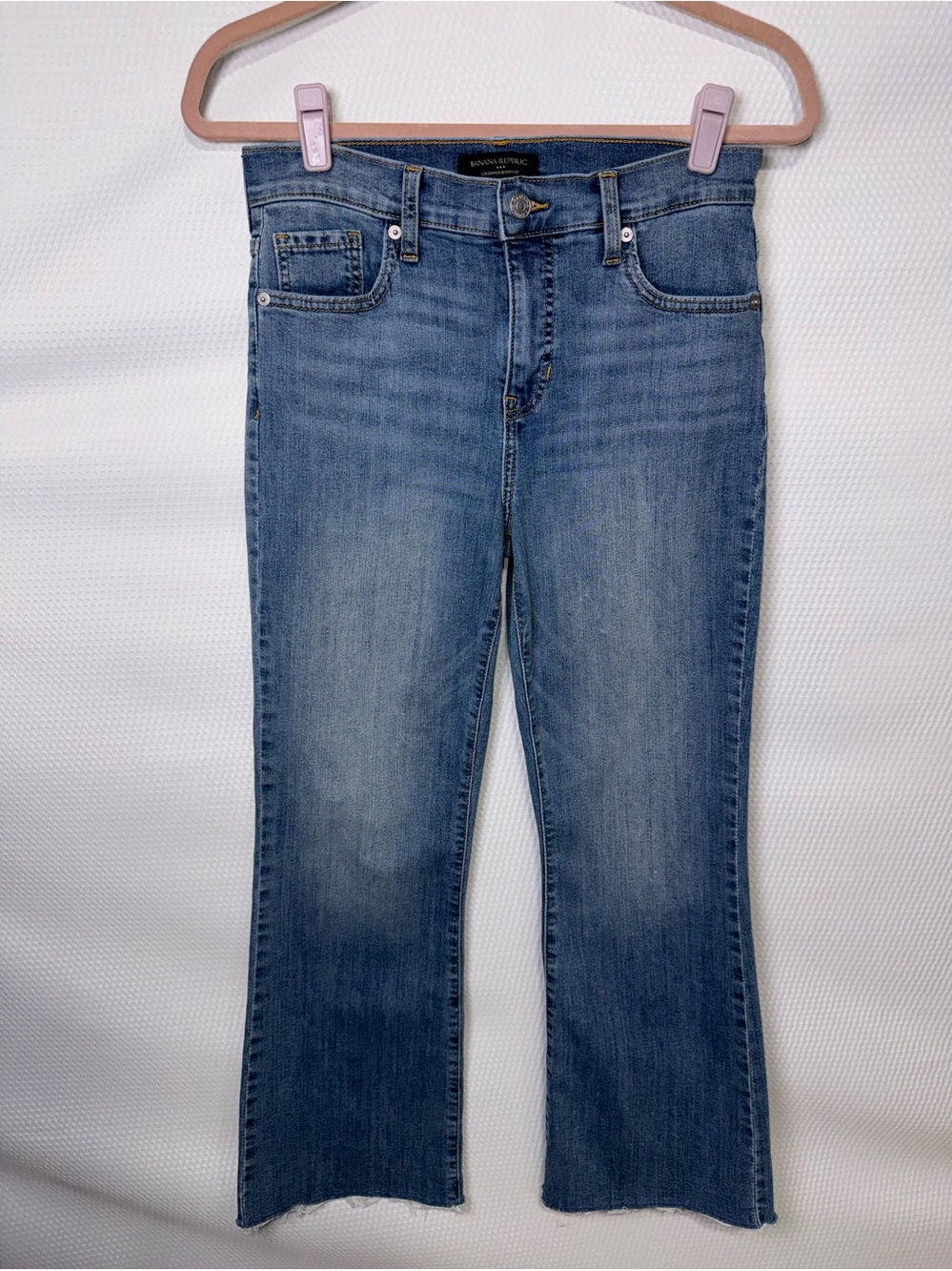 Banana Republic Cropped Bootcut Jeans Women’s 26/2 Medium Wash High Rise Raw Hem
